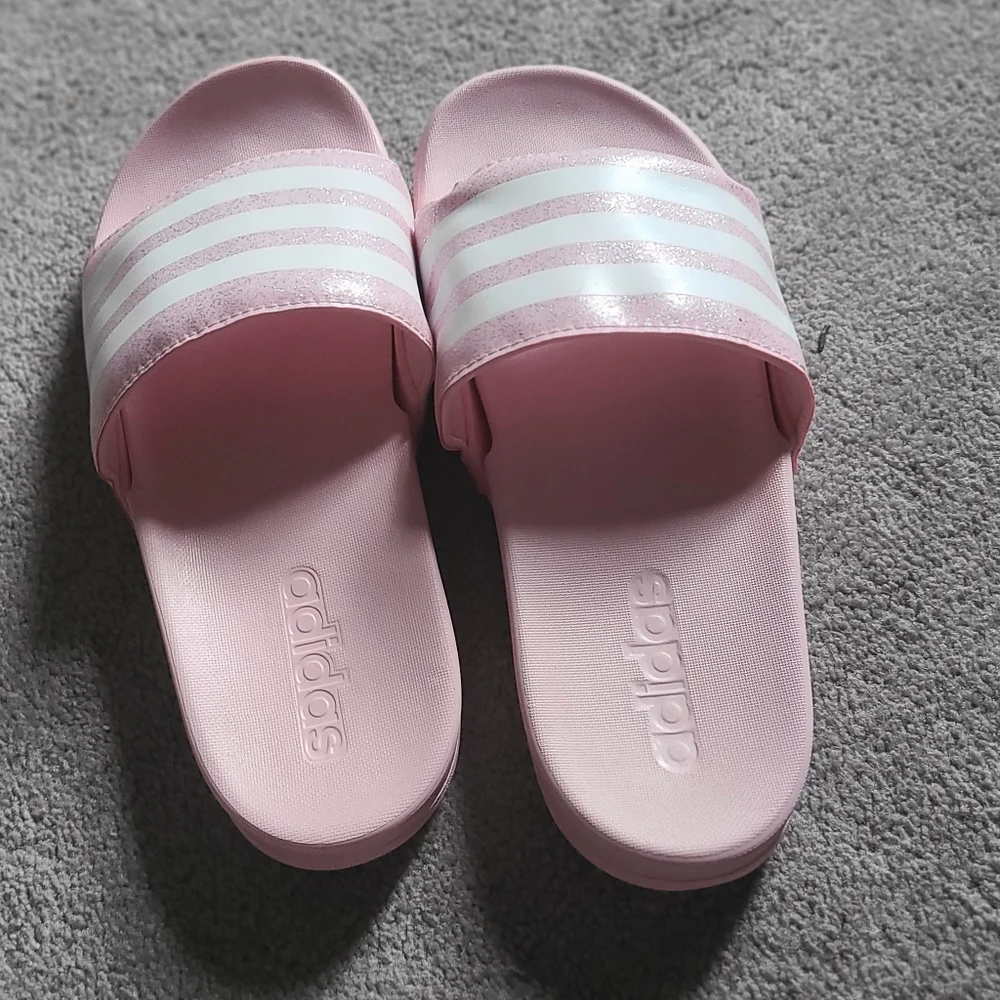 Women's Adidas Pink + White Slip On Sandals Size US 5 - Picture 2 of 8